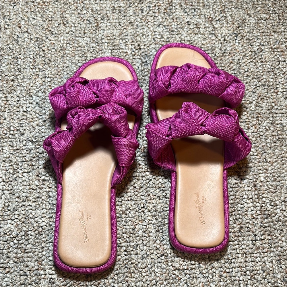 Universal Thread Slide Sandals with Ruched Design